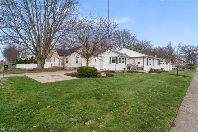 1006 Taggart Street NW, Massillon, OH 44646