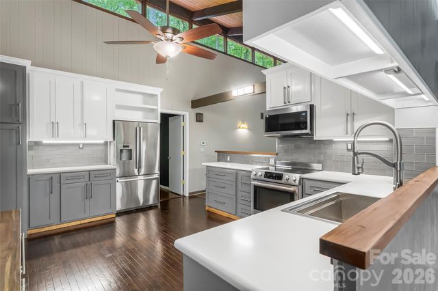 7820 Greenville Highway, Brevard, NC 28712