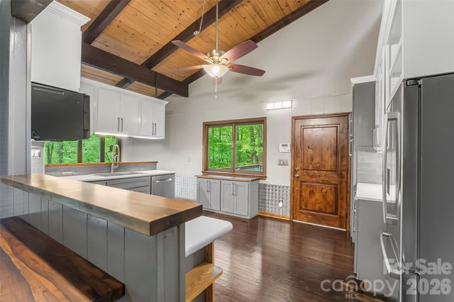 7820 Greenville Highway, Brevard, NC 28712