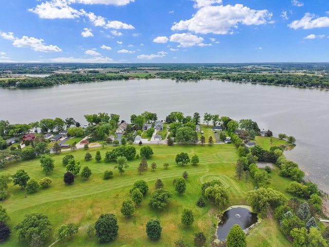 24315 Fairway DRIVE, Kansasville, WI 53139