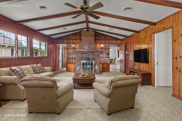 24315 Fairway DRIVE, Kansasville, WI 53139