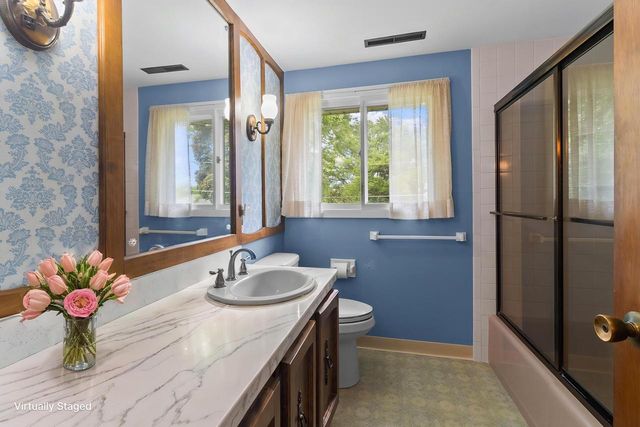 24315 Fairway DRIVE, Kansasville, WI 53139