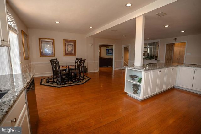 75 EISENHARD DR, Ivyland, PA 18974