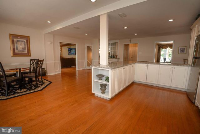 75 EISENHARD DR, Ivyland, PA 18974