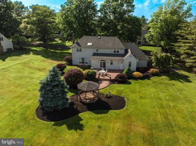 75 EISENHARD DR, Ivyland, PA 18974