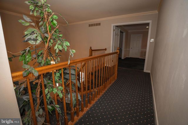 75 EISENHARD DR, Ivyland, PA 18974