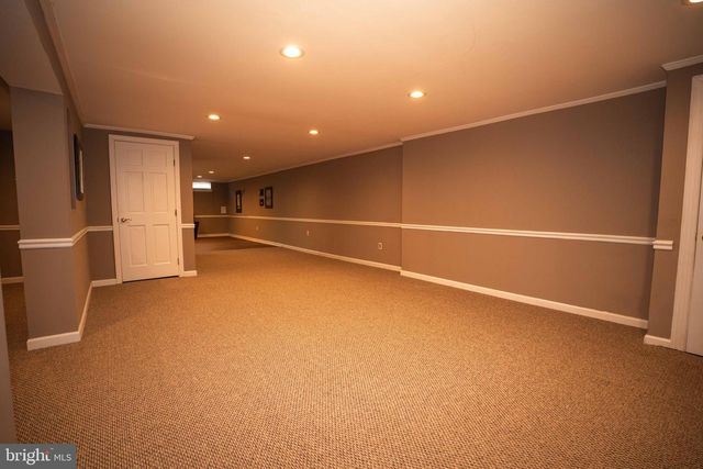 75 EISENHARD DR, Ivyland, PA 18974