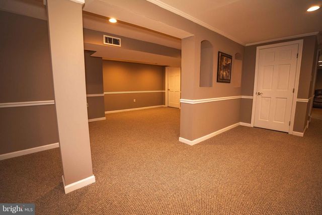 75 EISENHARD DR, Ivyland, PA 18974