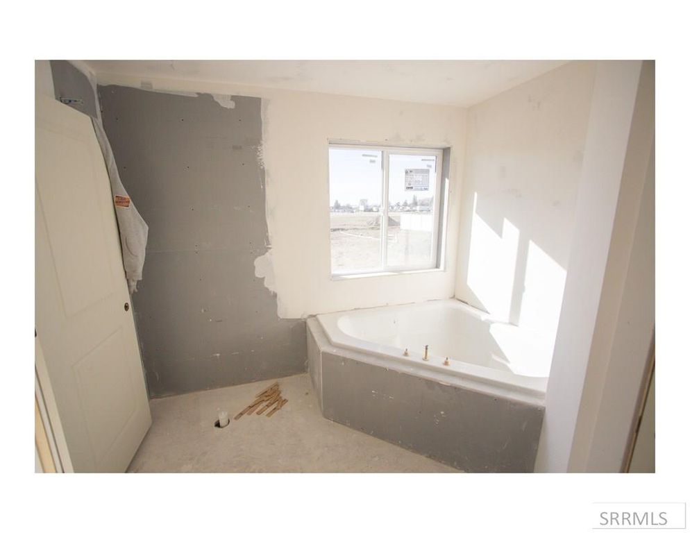 Image 17 of property listing at 45 N White Pine Lane, Rigby, ID 83442