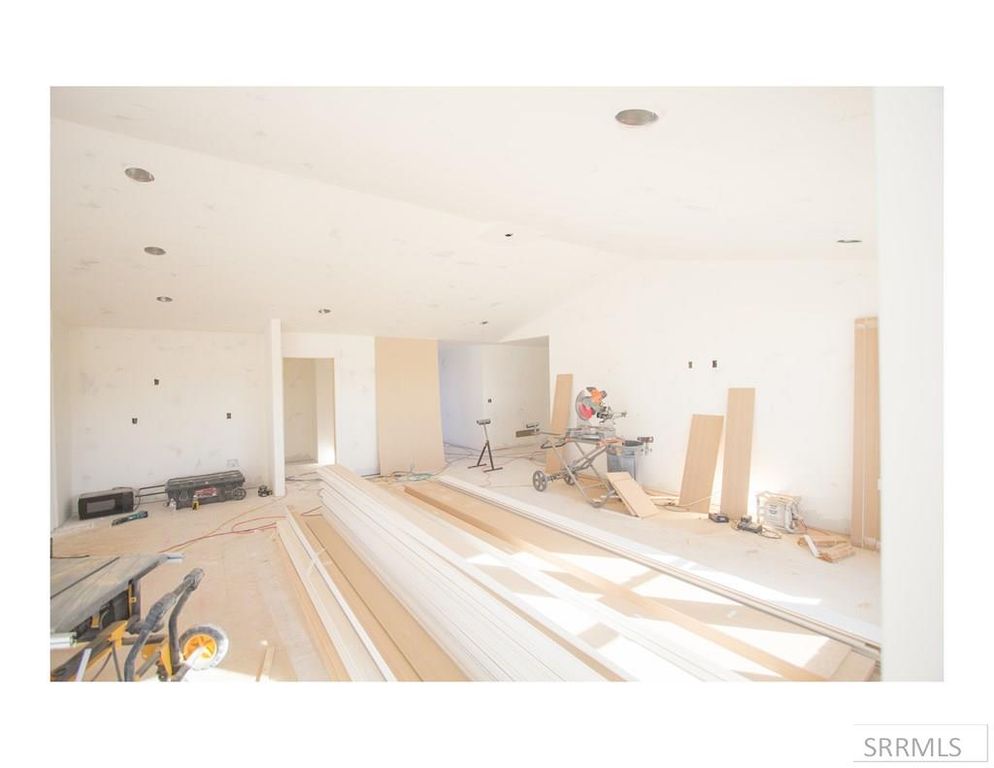 Image 7 of property listing at 45 N White Pine Lane, Rigby, ID 83442