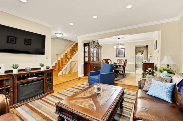 5006 DOMAIN PL, Alexandria, VA 22311