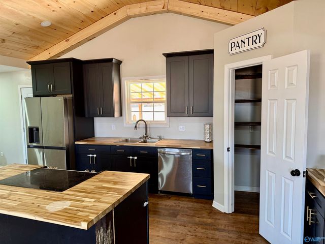 300 Willie Lemley Road, Huntsville, AL 35803