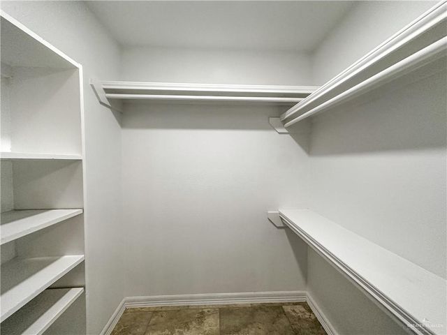 3504 N Champagne Drive, Pharr, TX 78577