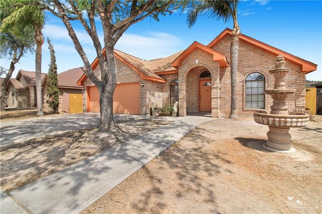 3504 N Champagne Drive, Pharr, TX 78577