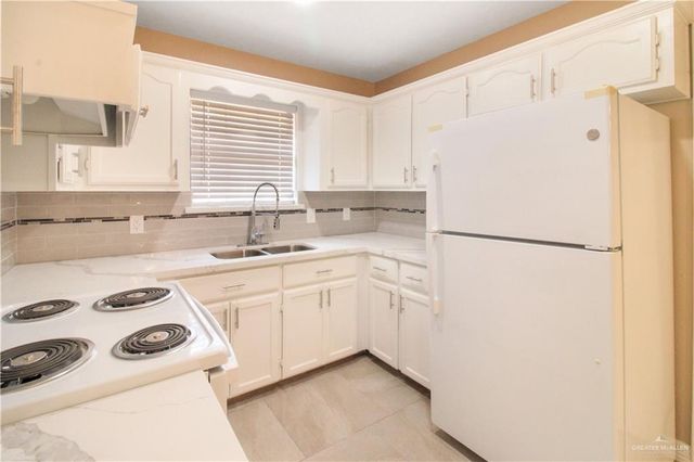 3504 N Champagne Drive, Pharr, TX 78577