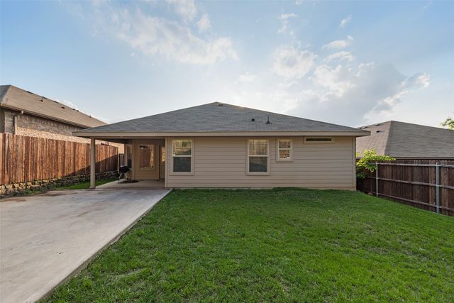 705 Ben Lake Trail, Fort Worth, TX 76120