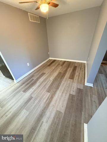 710 KINGSTON RD, Middle River, MD 21220