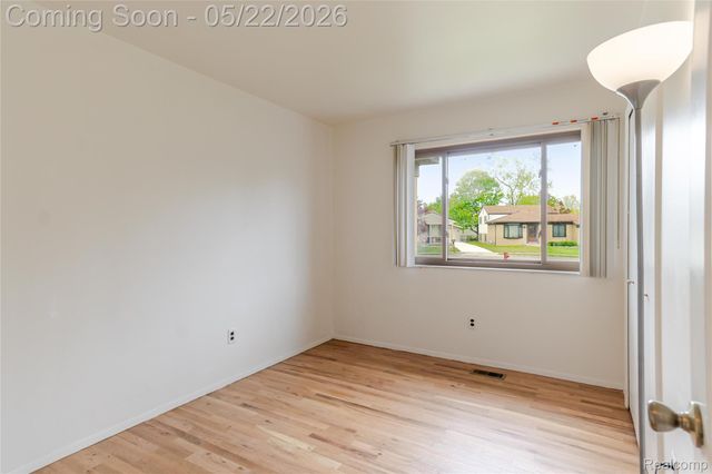 32373 Hampton Court, Fraser, MI 48026