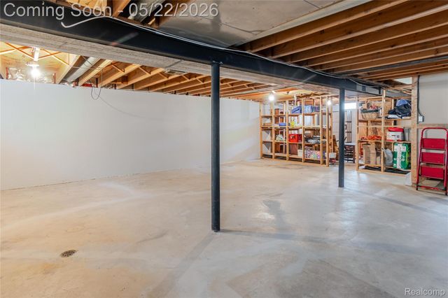 32373 Hampton Court, Fraser, MI 48026