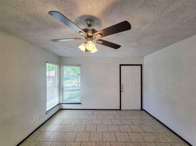 1820 NICOLE CRES A, Round Rock, TX 78664
