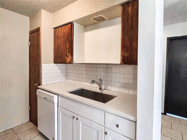 1820 NICOLE CRES A, Round Rock, TX 78664