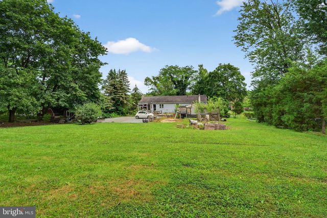 1117 GROSSTOWN RD, Pottstown, PA 19464