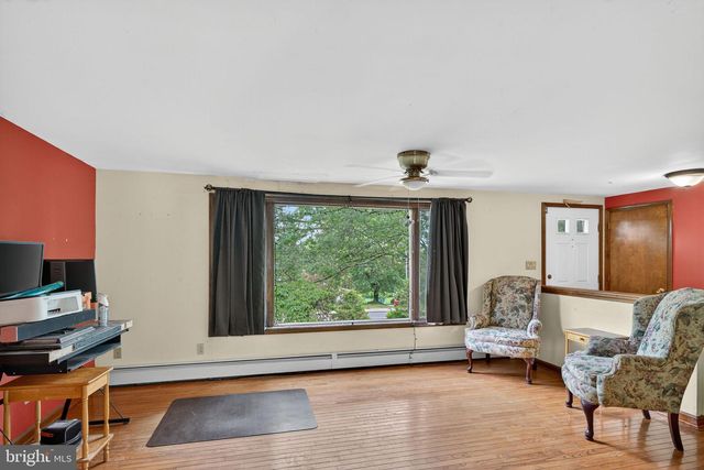 1117 GROSSTOWN RD, Pottstown, PA 19464