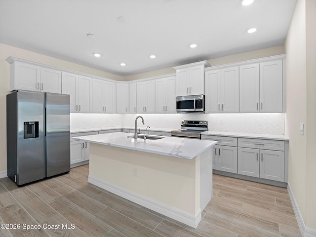 3164 Santa Cruz Avenue SE, Palm Bay, FL 32909