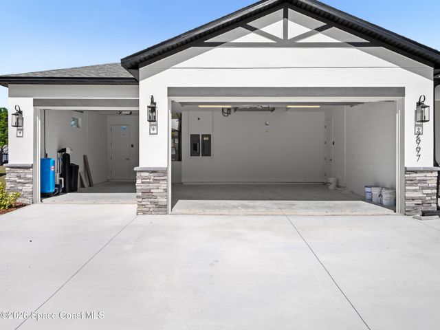 3164 Santa Cruz Avenue SE, Palm Bay, FL 32909