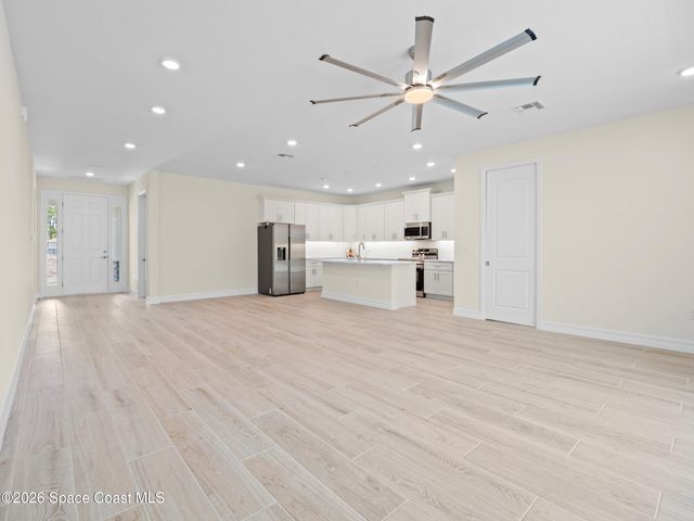 3164 Santa Cruz Avenue SE, Palm Bay, FL 32909