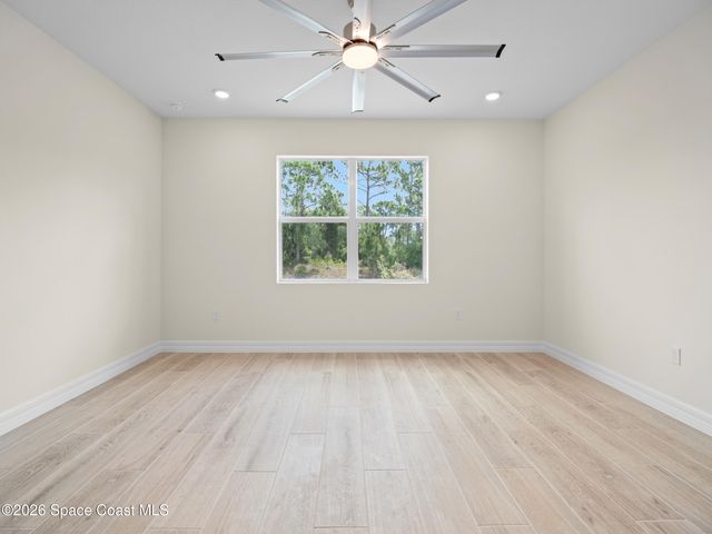 3164 Santa Cruz Avenue SE, Palm Bay, FL 32909