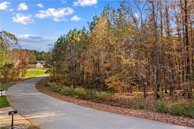 589 Sunset Pointe Drive, Salisbury, NC 28146