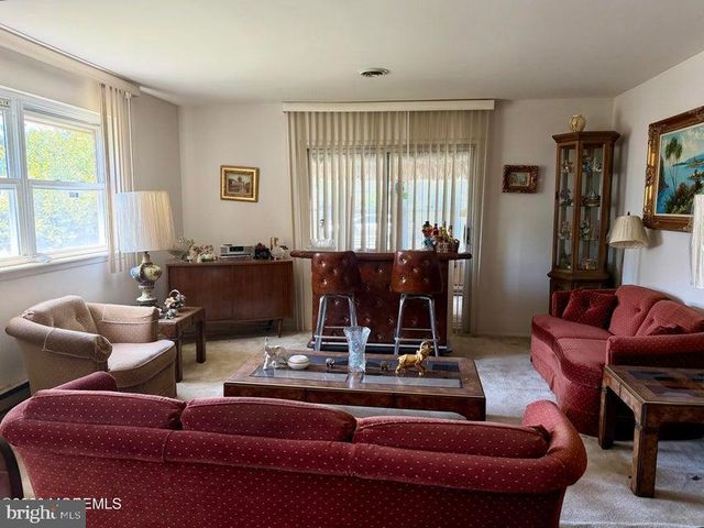 16 FRANKLIN LANE #B, Whiting, NJ 08759