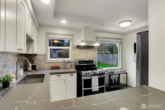 1021 Walnut Street, Edmonds, WA 98020