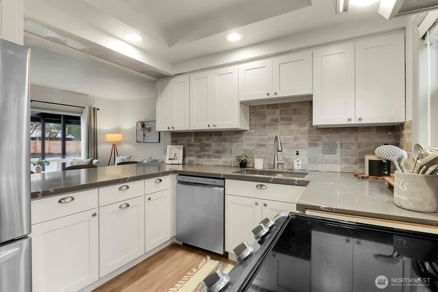 1021 Walnut Street, Edmonds, WA 98020