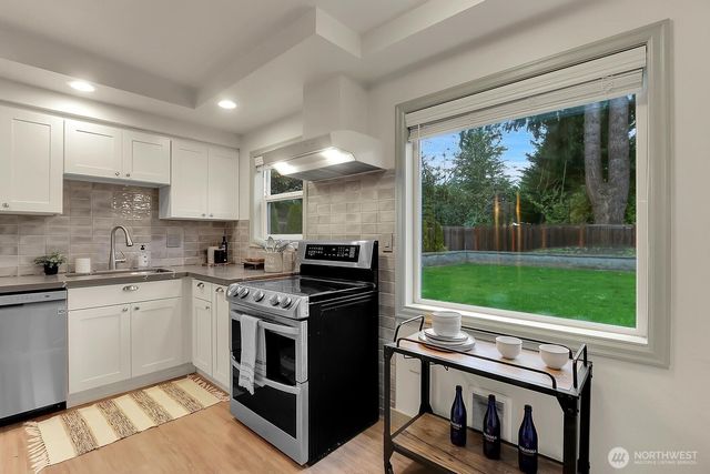 1021 Walnut Street, Edmonds, WA 98020