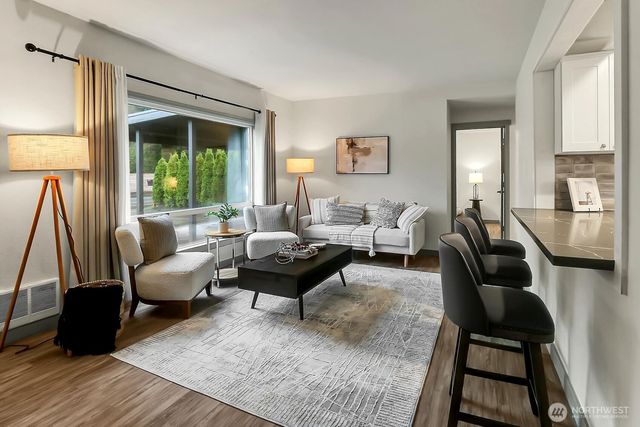 1021 Walnut Street, Edmonds, WA 98020