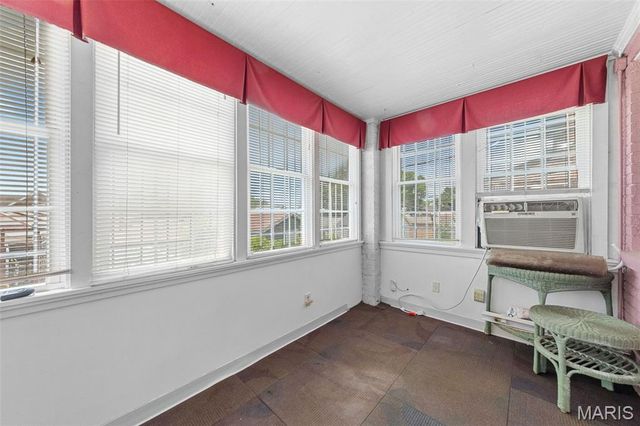 1514 Grape Avenue, St Louis, MO 63147