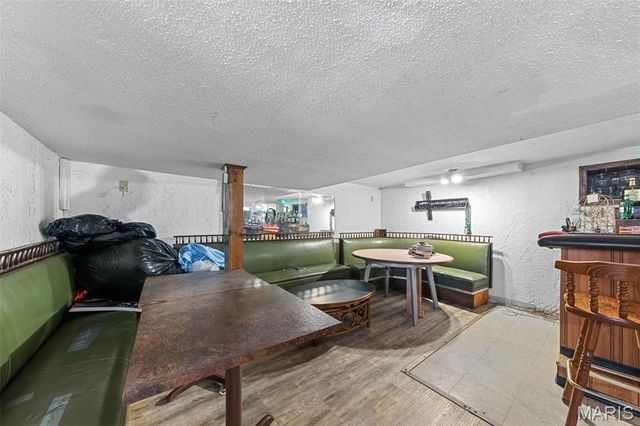 1514 Grape Avenue, St Louis, MO 63147