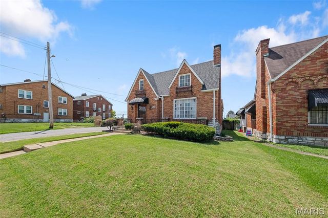1514 Grape Avenue, St Louis, MO 63147