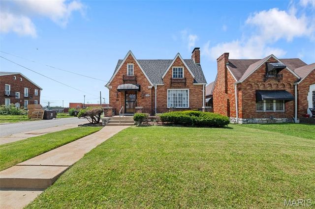 1514 Grape Avenue, St Louis, MO 63147