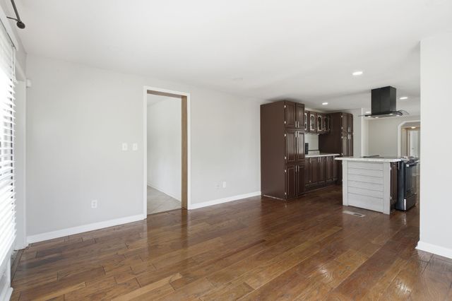 310 Larkin Springs Rd, Madison, TN 37115
