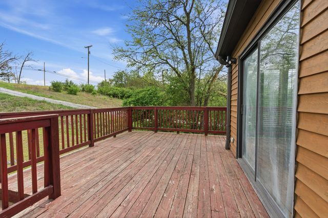 310 Larkin Springs Rd, Madison, TN 37115