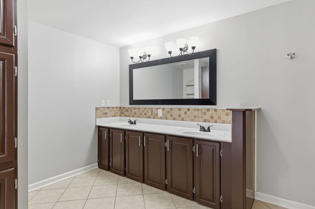 310 Larkin Springs Rd, Madison, TN 37115