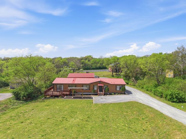 310 Larkin Springs Rd, Madison, TN 37115