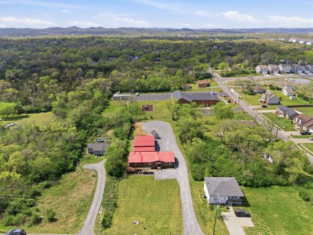 310 Larkin Springs Rd, Madison, TN 37115