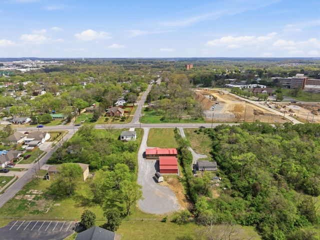310 Larkin Springs Rd, Madison, TN 37115