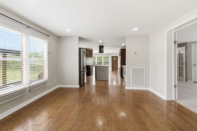 310 Larkin Springs Rd, Madison, TN 37115