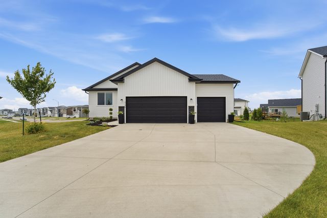 4108 NE 5th Street, Ankeny, IA 50021