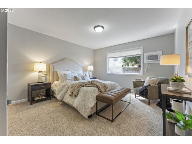 7915 N EXETER Ave, Portland, OR 97203